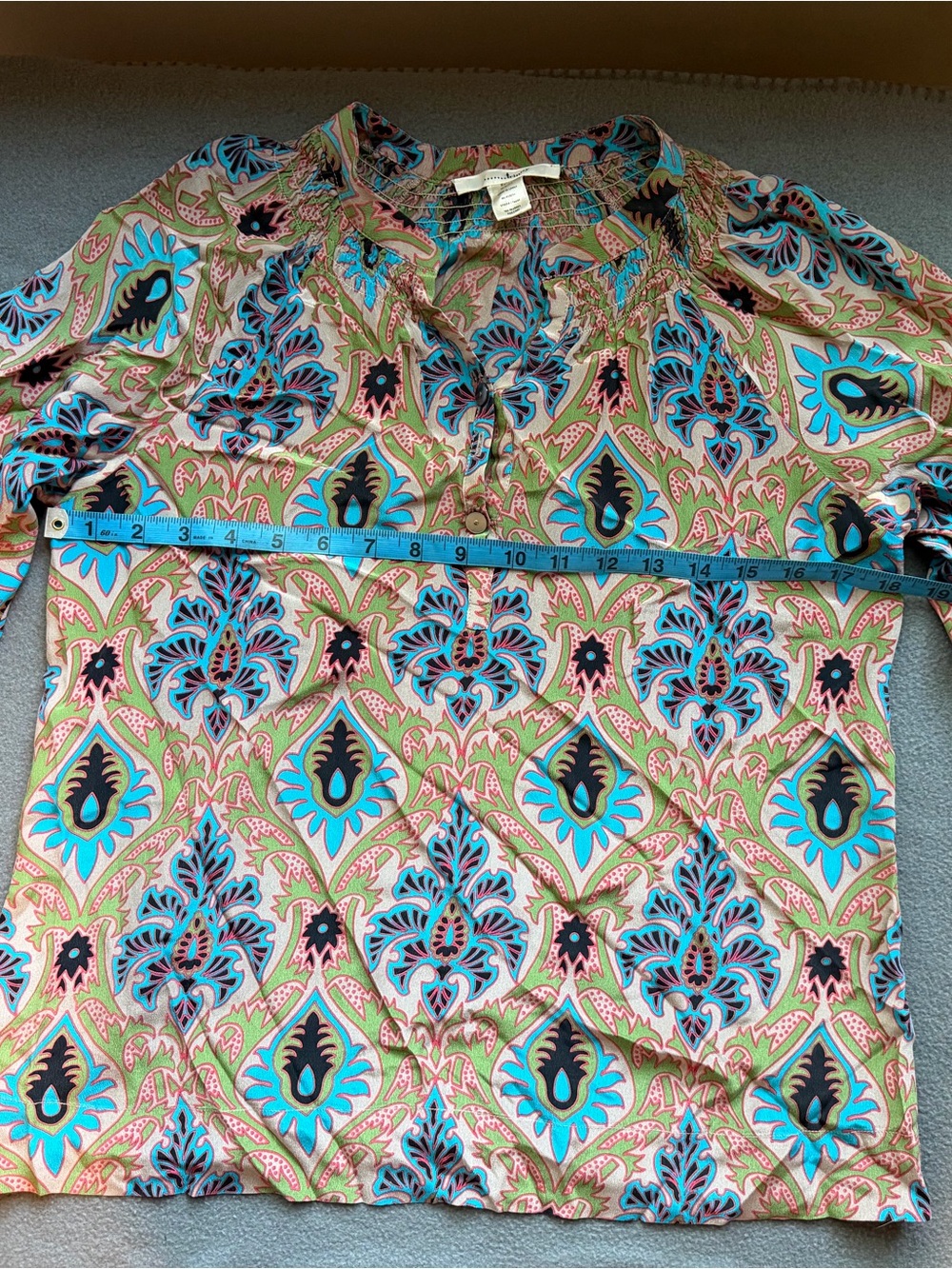 Trinity Short-Sleeve Button Shirt in Pink, Teal, green & Black